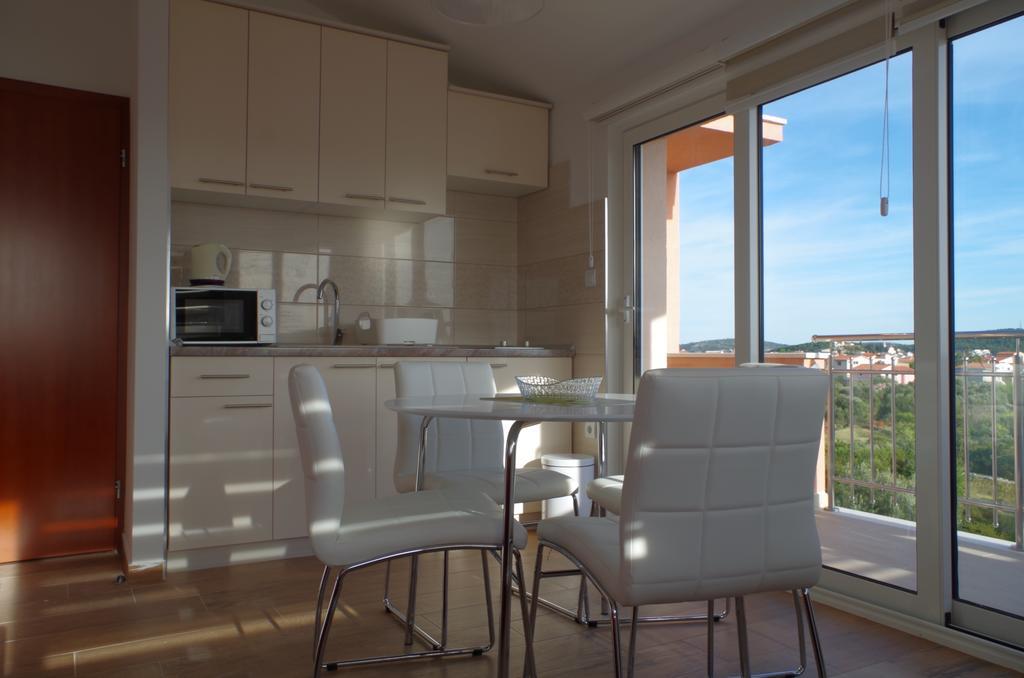 Villa Palas Apartments 2 Rogoznica  Bilik gambar