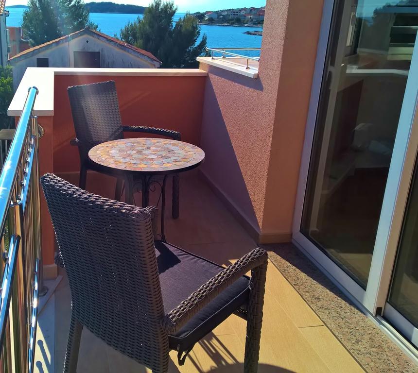 Villa Palas Apartments 2 Rogoznica  Bilik gambar